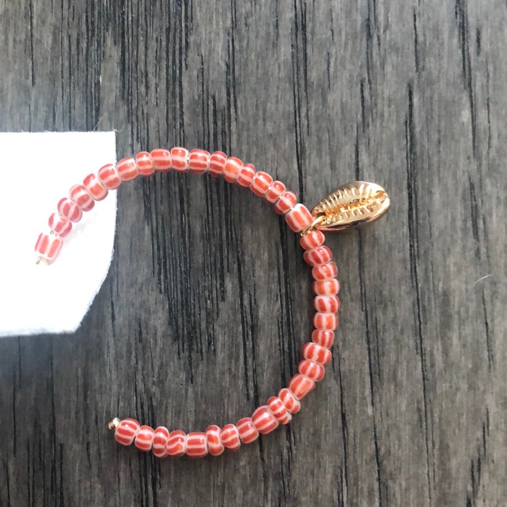 Free People boho seashell woman’s earrings - Picture 4 of 10